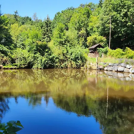 Offgrid Haus Am Angelteich 펜션 *